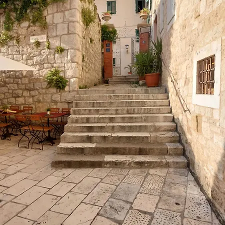 Sunny Terrace Appartement *