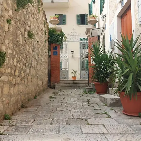 Sunny Terrace Apartmán *