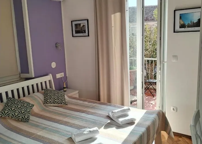 Sunny Terrace Апартаменты *